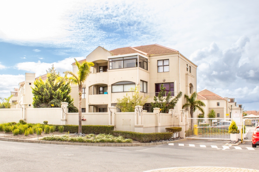 2 Bedroom Property for Sale in Vredekloof Western Cape
